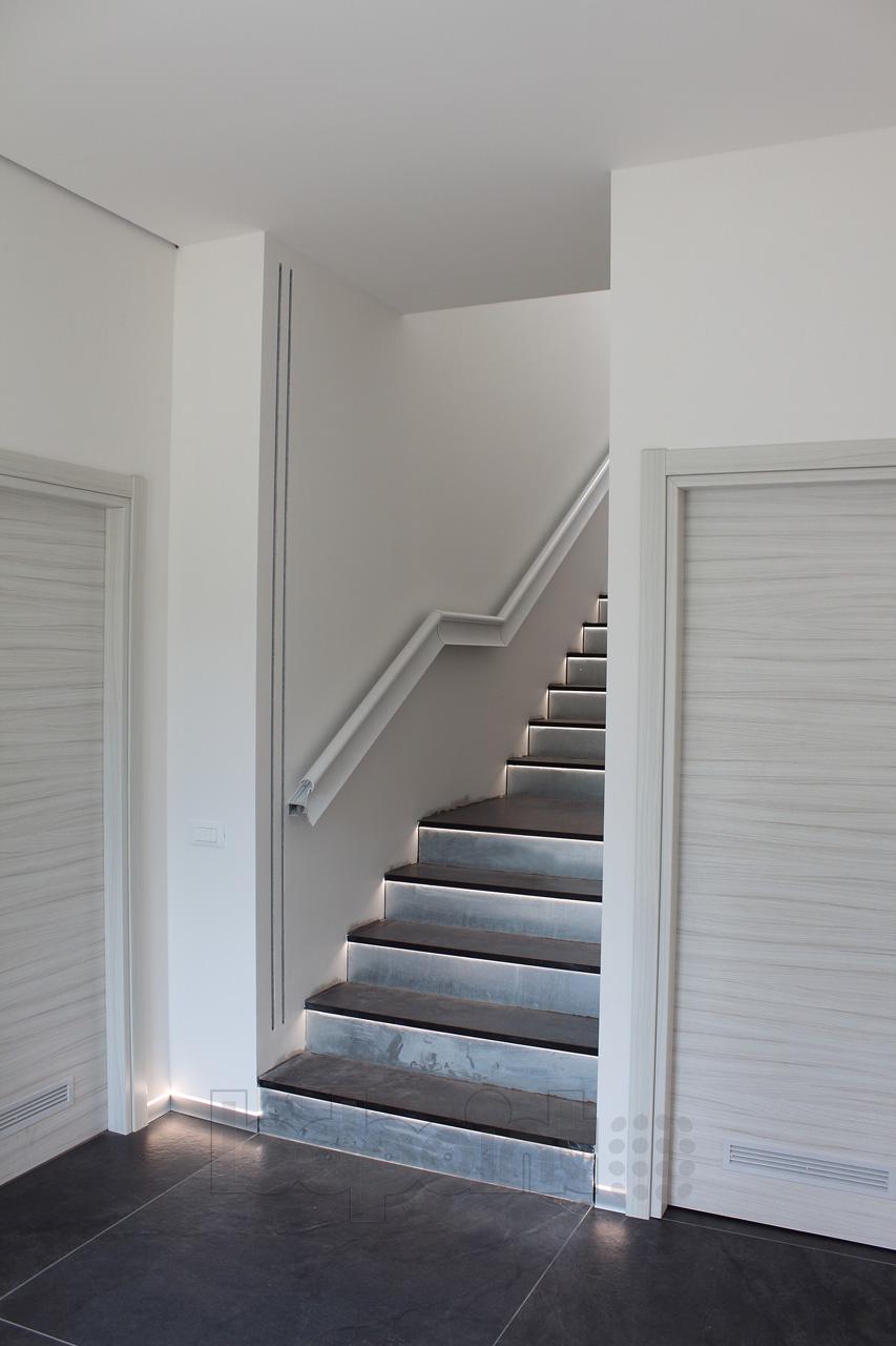 Iluminacion Escaleras De Emergencia – Gaitzerditeatro.com